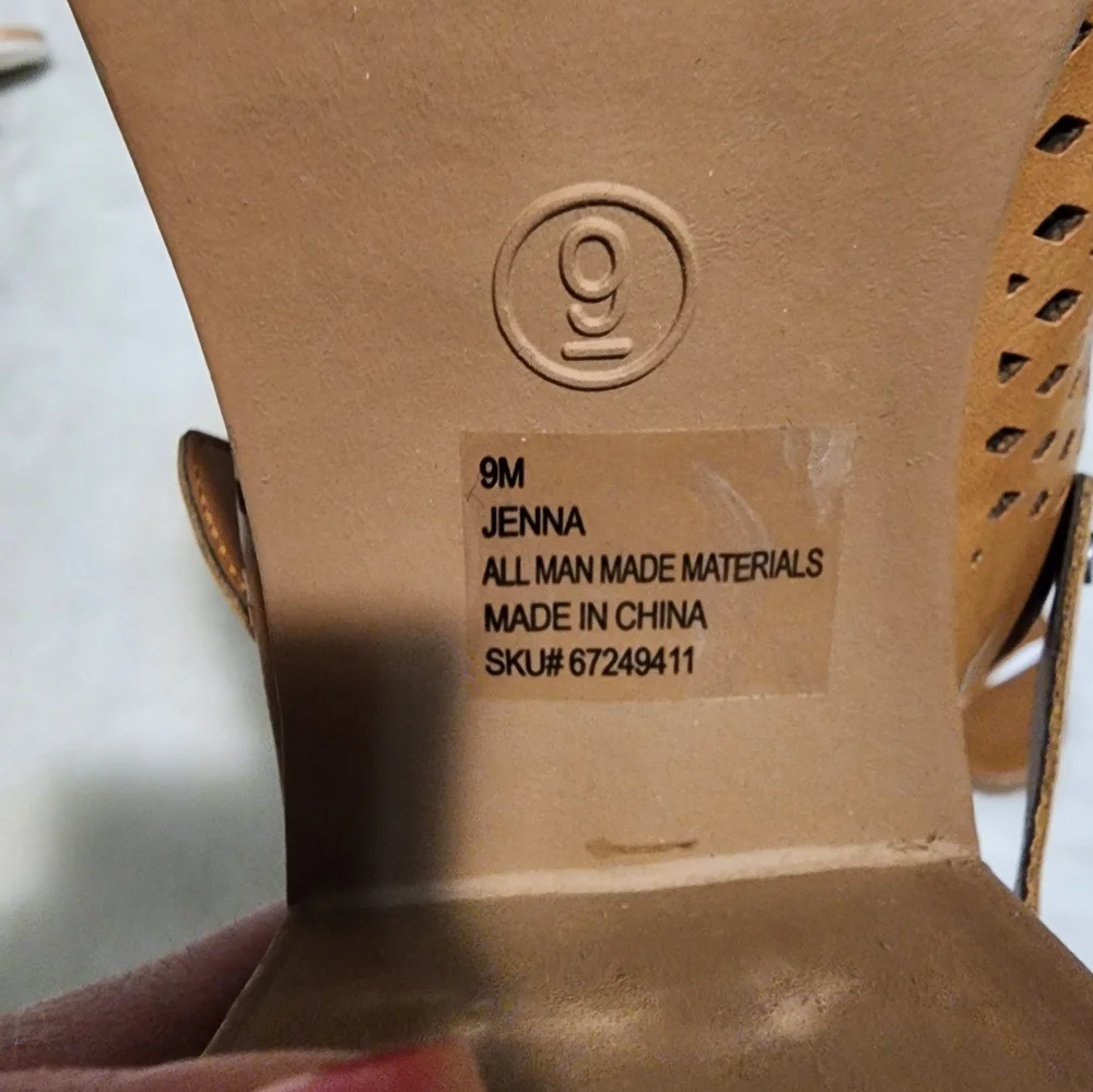 Sandals shoes for women size 9